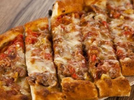 Kuşbaşılı Kaşarlı Pide