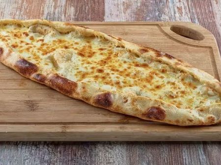 Peynirli Dinar Pidesi